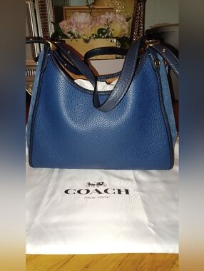 COACH LORI BAG IN TRUE BLUE